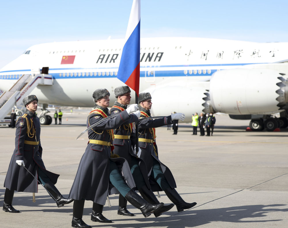 高清大图 | 习主席抵达莫斯科，俄方隆重欢迎