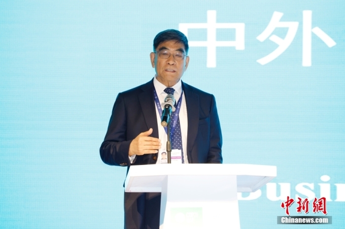 中外知名企业家可持续发展对话会在迪拜举行