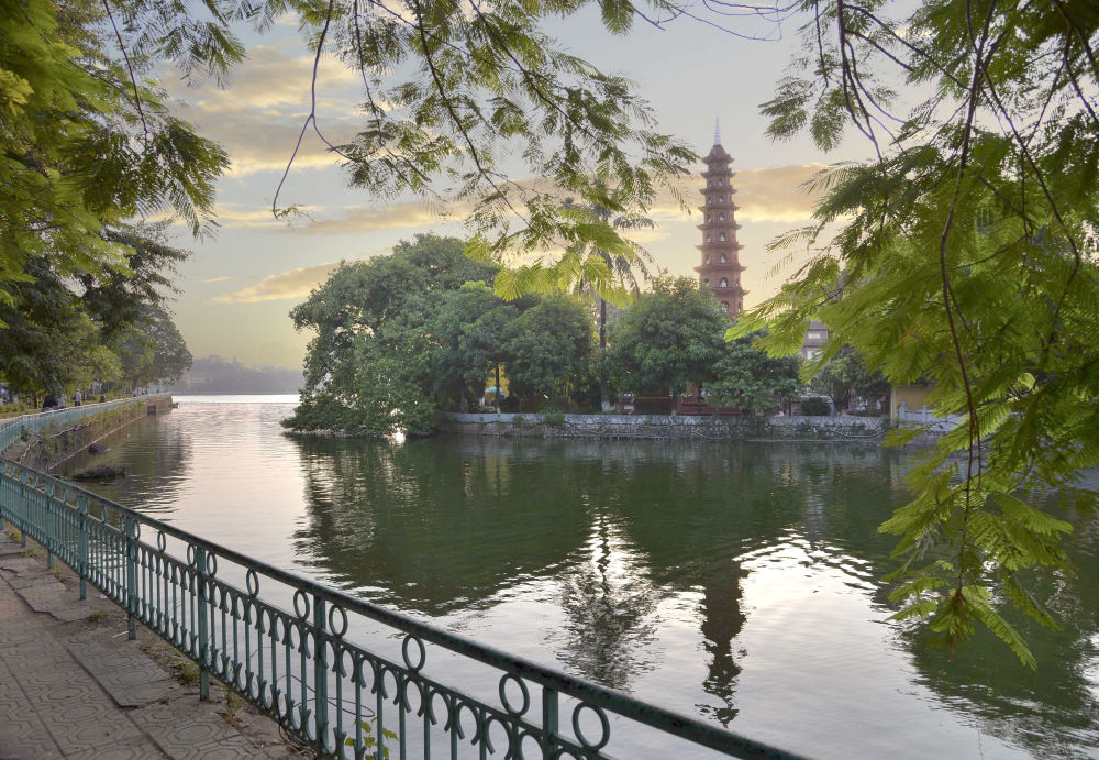 镜观世界｜河内：在“百花春城”感受千年古城的生机