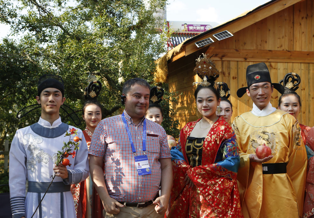 新华鲜报｜“南”望云南！媒体智库代表踏访彩云之南感知中国魅力