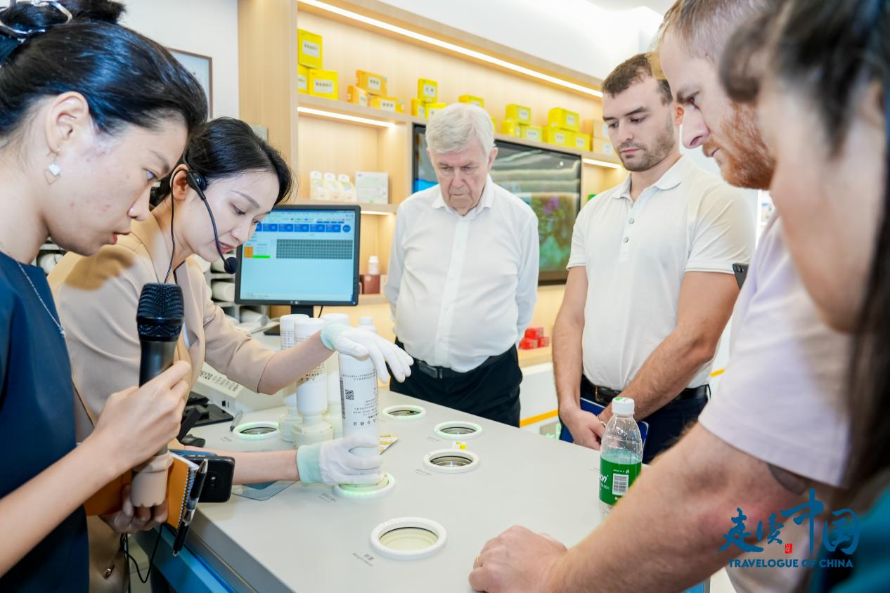 中药现代化之路吸引法媒目光 传统智慧结合数字科技引关注