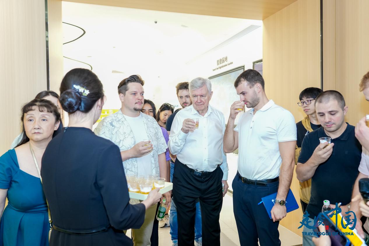 中药现代化之路吸引法媒目光 传统智慧结合数字科技引关注