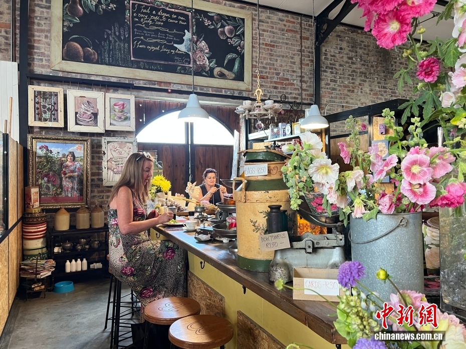 周末市集受南非约堡民众青睐