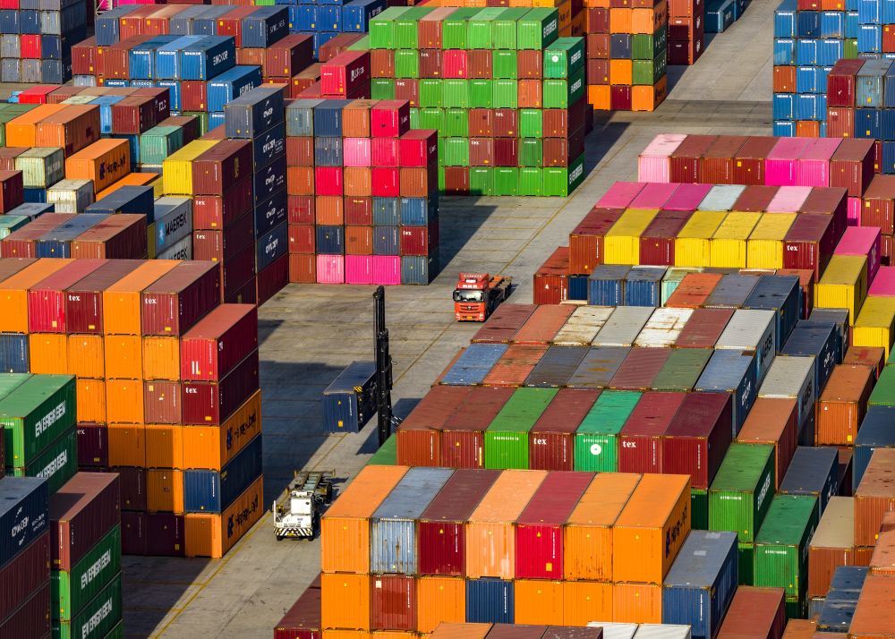 增长目标顺利实现 创新生发新鲜动能——海外人士热议全年经济数据背后的中国信心