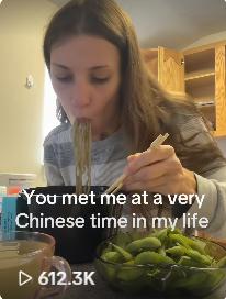 喝热水、泡脚、学中国人过日子,百万外国人“确诊为中国人”!