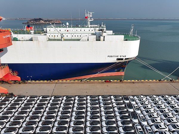 全球媒体聚焦 | 阿联酋媒体：中国引领“人工智能+”智能经济发展潮流