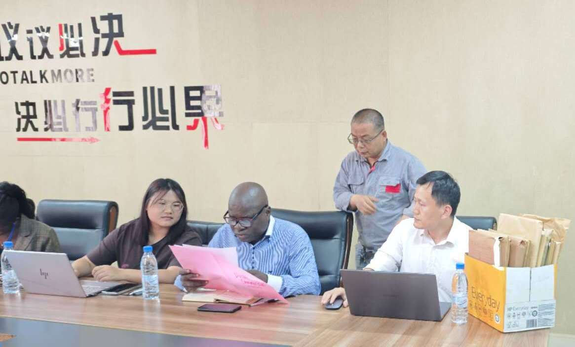 资讯有故事丨“合作工厂意味着稳定和希望” 一位刚果(布)工匠的中国情缘