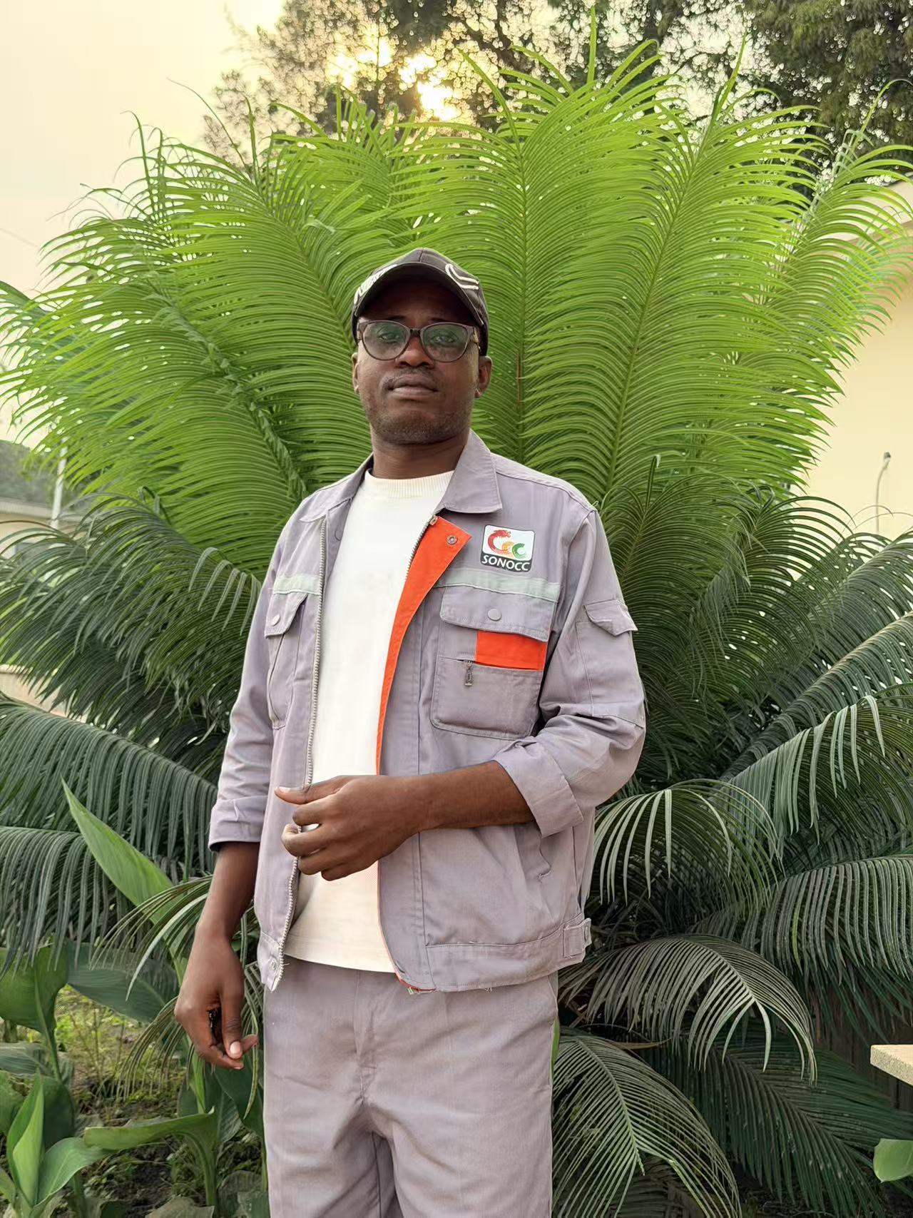 资讯有故事丨“合作工厂意味着稳定和希望” 一位刚果(布)工匠的中国情缘