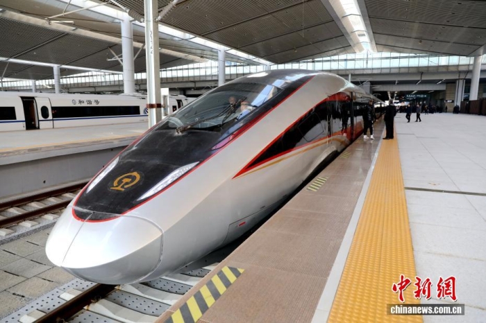 从“中国游”到“中式生活”:外国人眼中的中国魅力与巨变