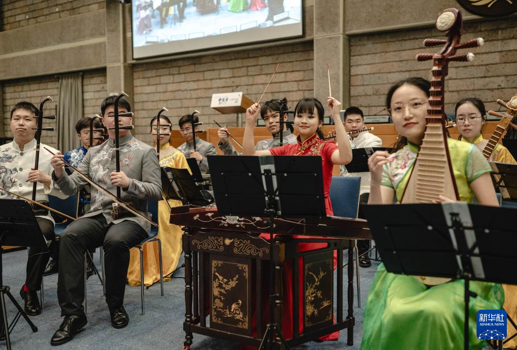 世界多地举行中文日庆祝活动