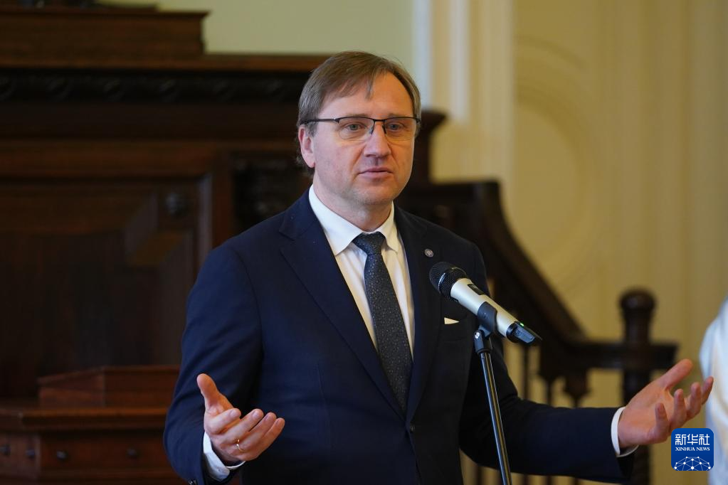 世界多地举行中文日庆祝活动