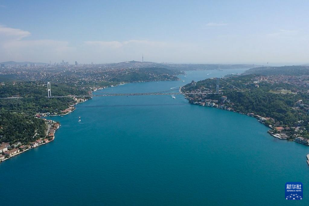 土耳其博斯普鲁斯海峡由南向北航运已恢复