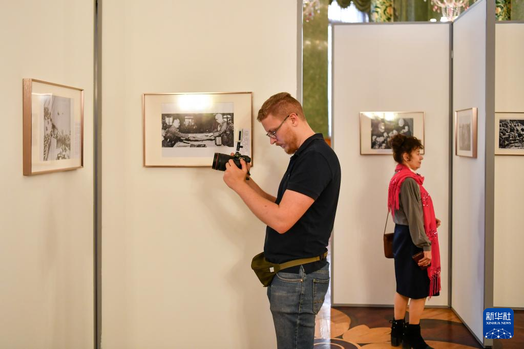 纪念中国人民抗日战争暨世界反法西斯战争胜利80周年图片展在莫斯科举行