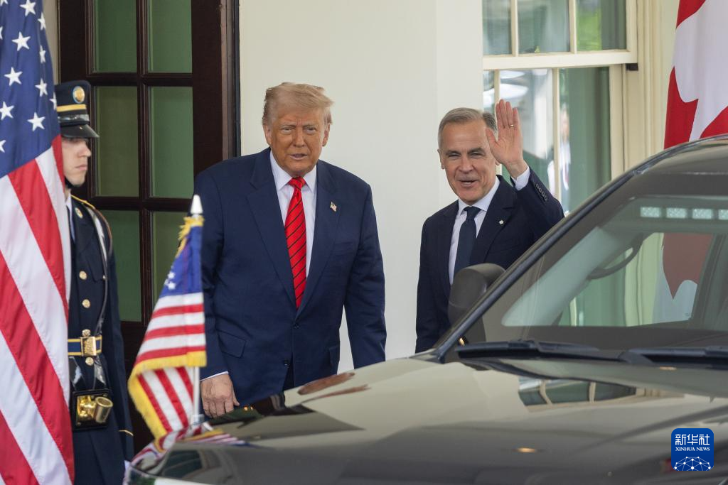 加拿大总理访美与特朗普“礼貌交火”