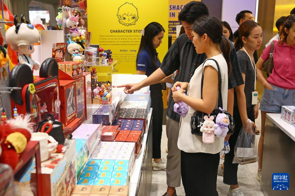 泡泡玛特在多国“圈粉”
