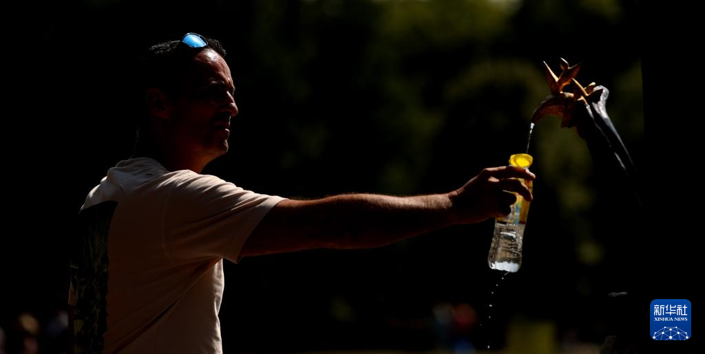 英国再次发布高温健康警报