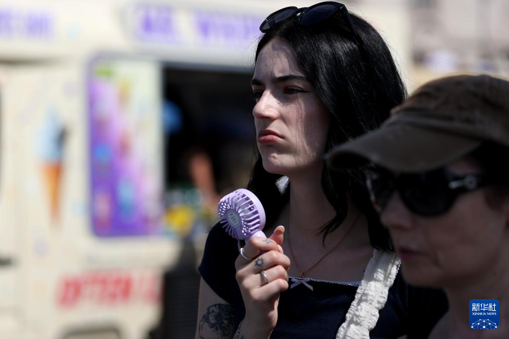 英国再次发布高温健康警报