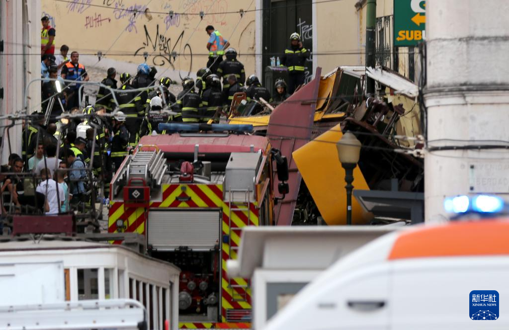 里斯本著名景点缆车事故造成15死18伤