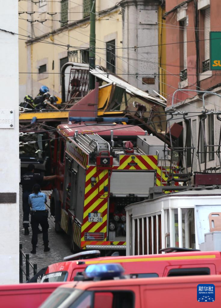 里斯本著名景点缆车事故造成15死18伤