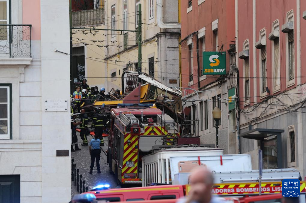 里斯本著名景点缆车事故造成15死18伤