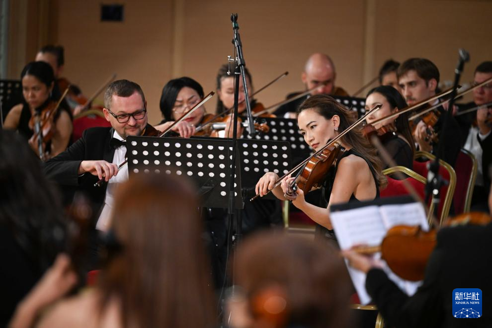 纪念抗战胜利80周年音乐会在阿拉木图举行