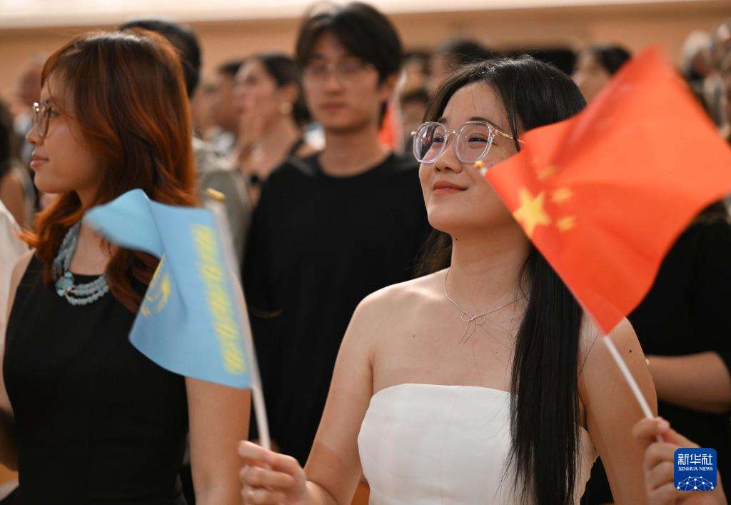 纪念抗战胜利80周年音乐会在阿拉木图举行