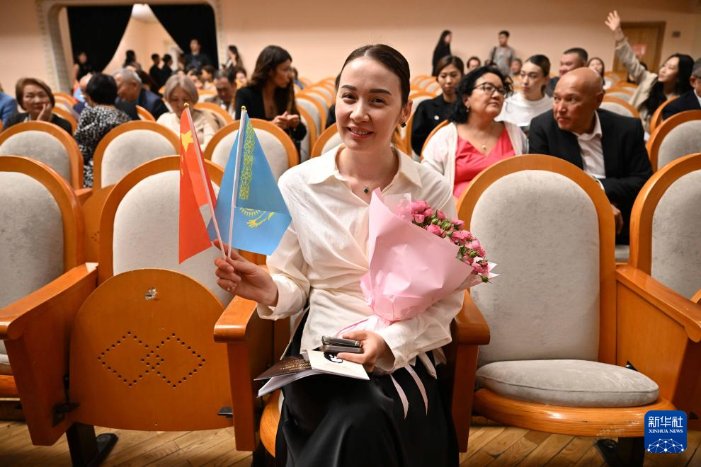 纪念抗战胜利80周年音乐会在阿拉木图举行