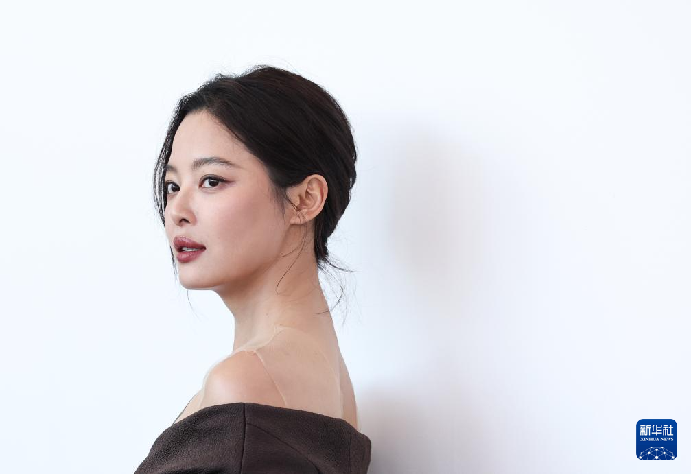 电影《日掛中天》主创亮相威尼斯电影节