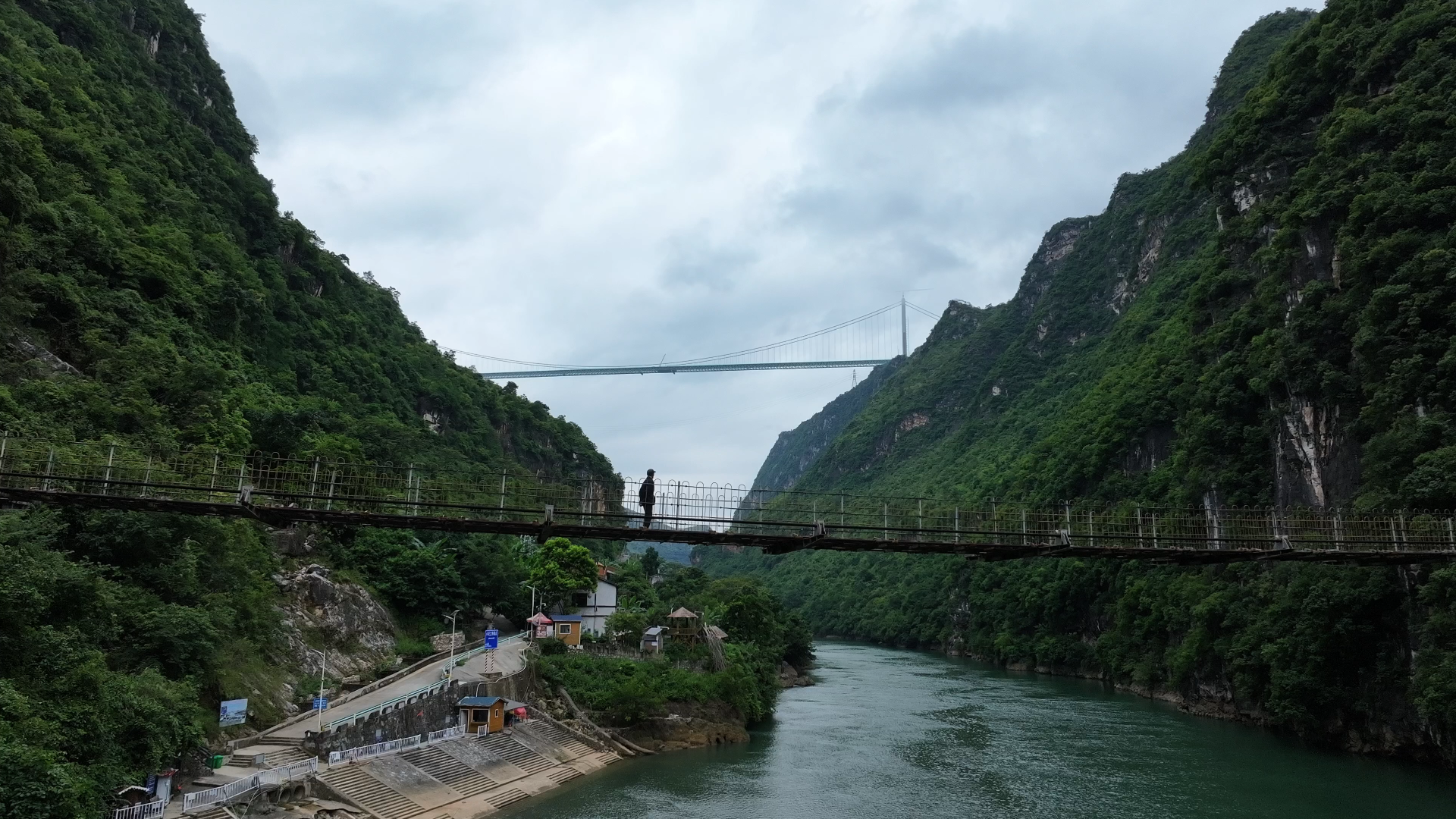 Generation Z in China|美国博主柯鲁瀚:我在贵州见证“横竖”都是世界第一 image.png