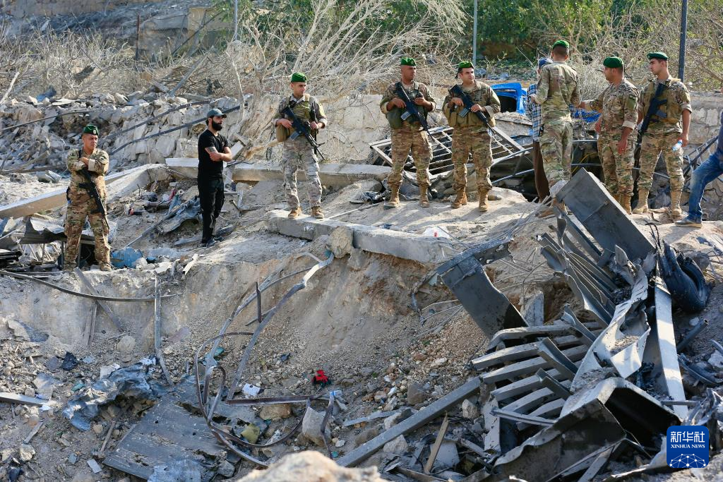 以军空袭黎南部城镇