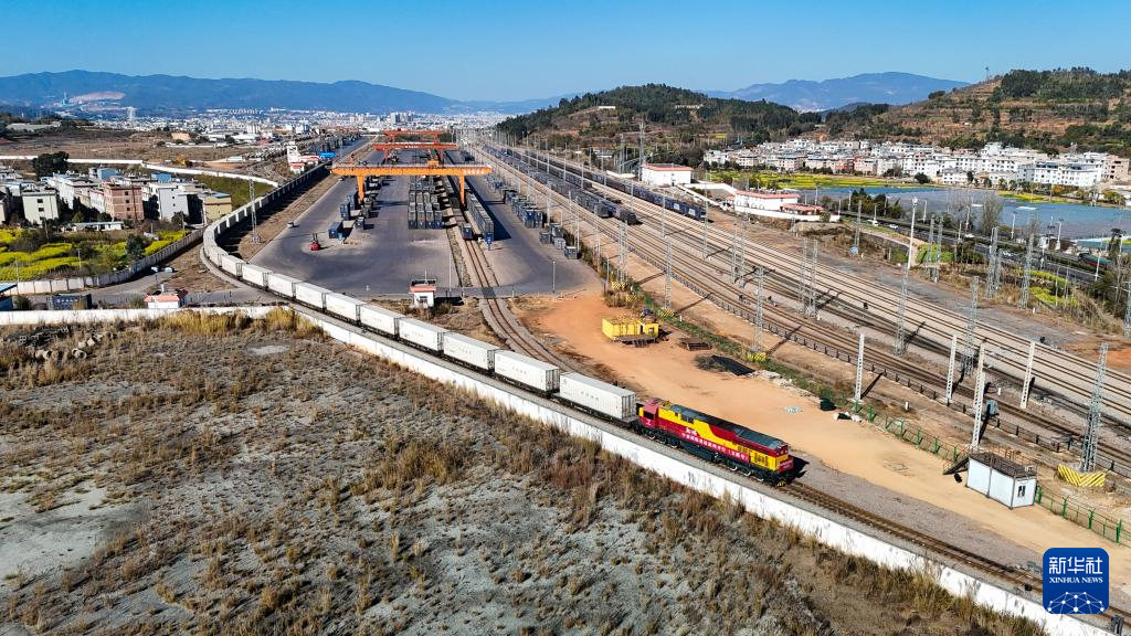 中老铁路新增4趟中亚国际货运班列